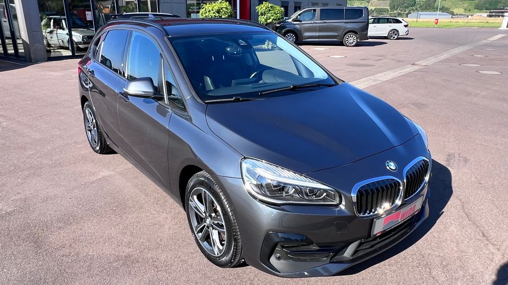 BMW 218i Active Tourer Sport Line Automatik*1. HAND*