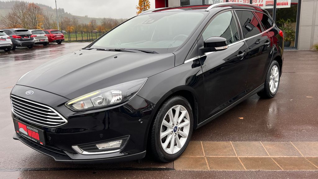 FORD Focus Turnier Titanium AHK+Navi+Tempomat+Kamera