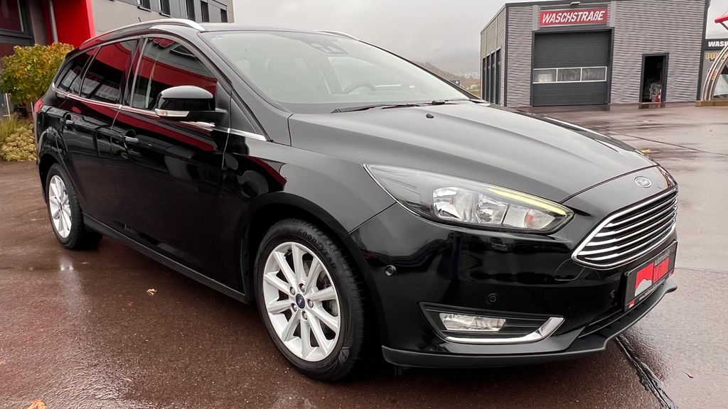 FORD Focus Turnier Titanium AHK+Navi+Tempomat+Kamera